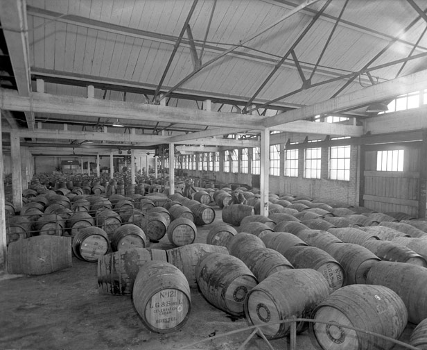 Sherry and wine in barrels, 21 October 1961