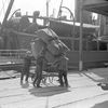 Landing of General cargo from Glasgow-Belfast steamer