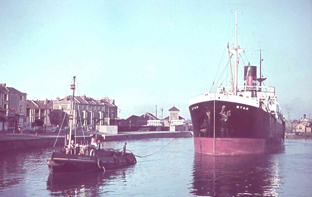 Volunteer towing the steam ship Star, 1937